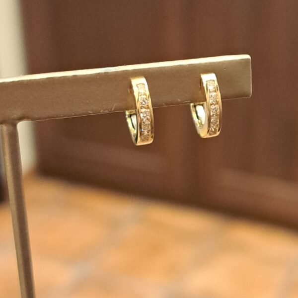 K18ダイヤピアス